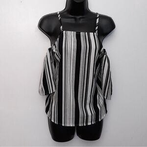 Crave Fame by Almost Famous cold shoulder top